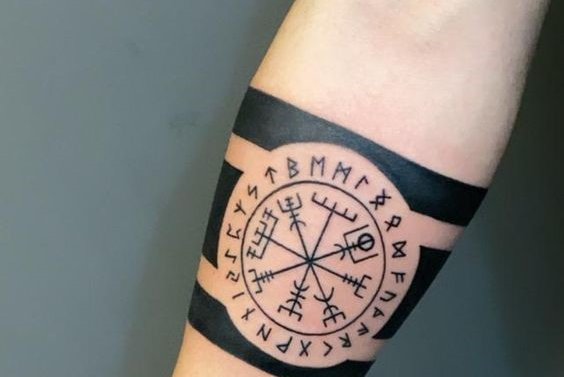 runų tatuiruotės